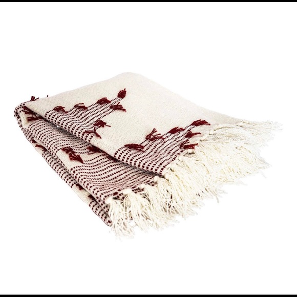 New Revolution Home Lightweight Boho Throw - Picture 2 of 10